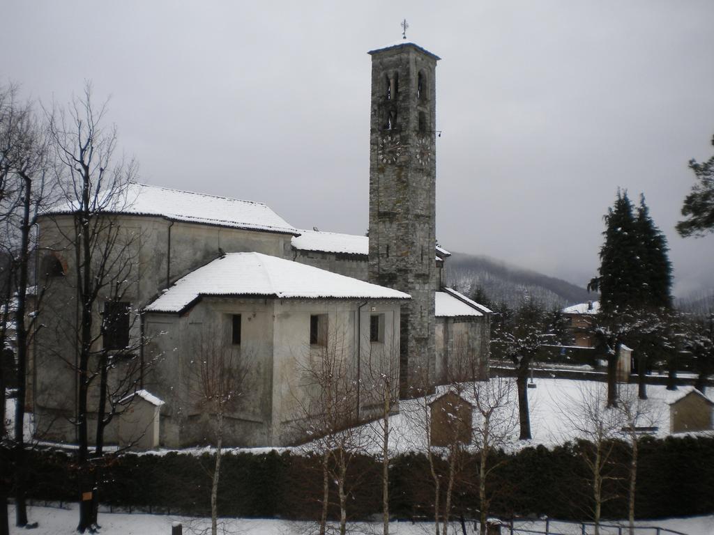 Centro di Spiritualità Maria Candida Armeno Esterno foto